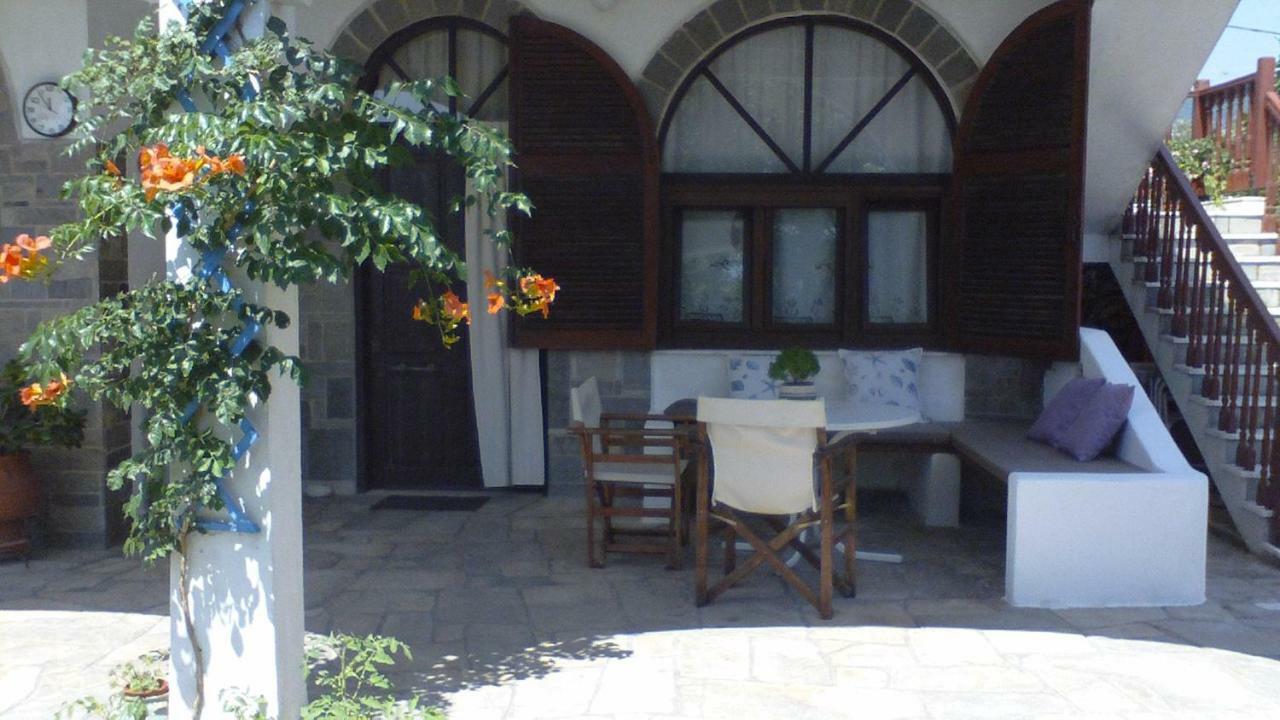 Villa Iris Nea Vrasna Exterior photo